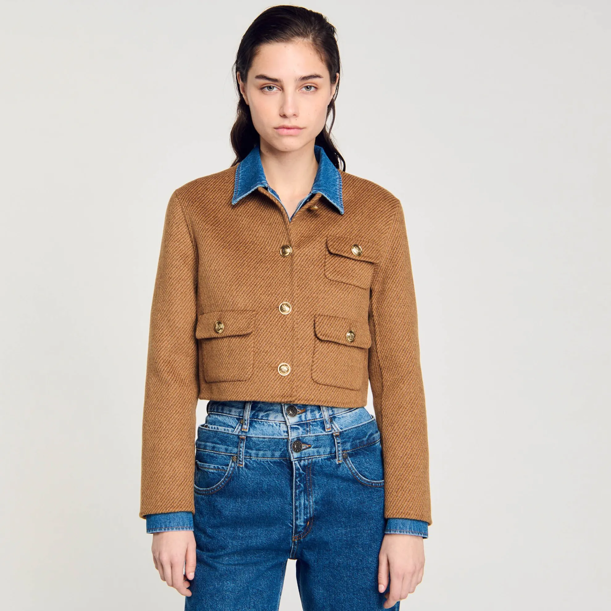 Kort Jasje Met Knopen