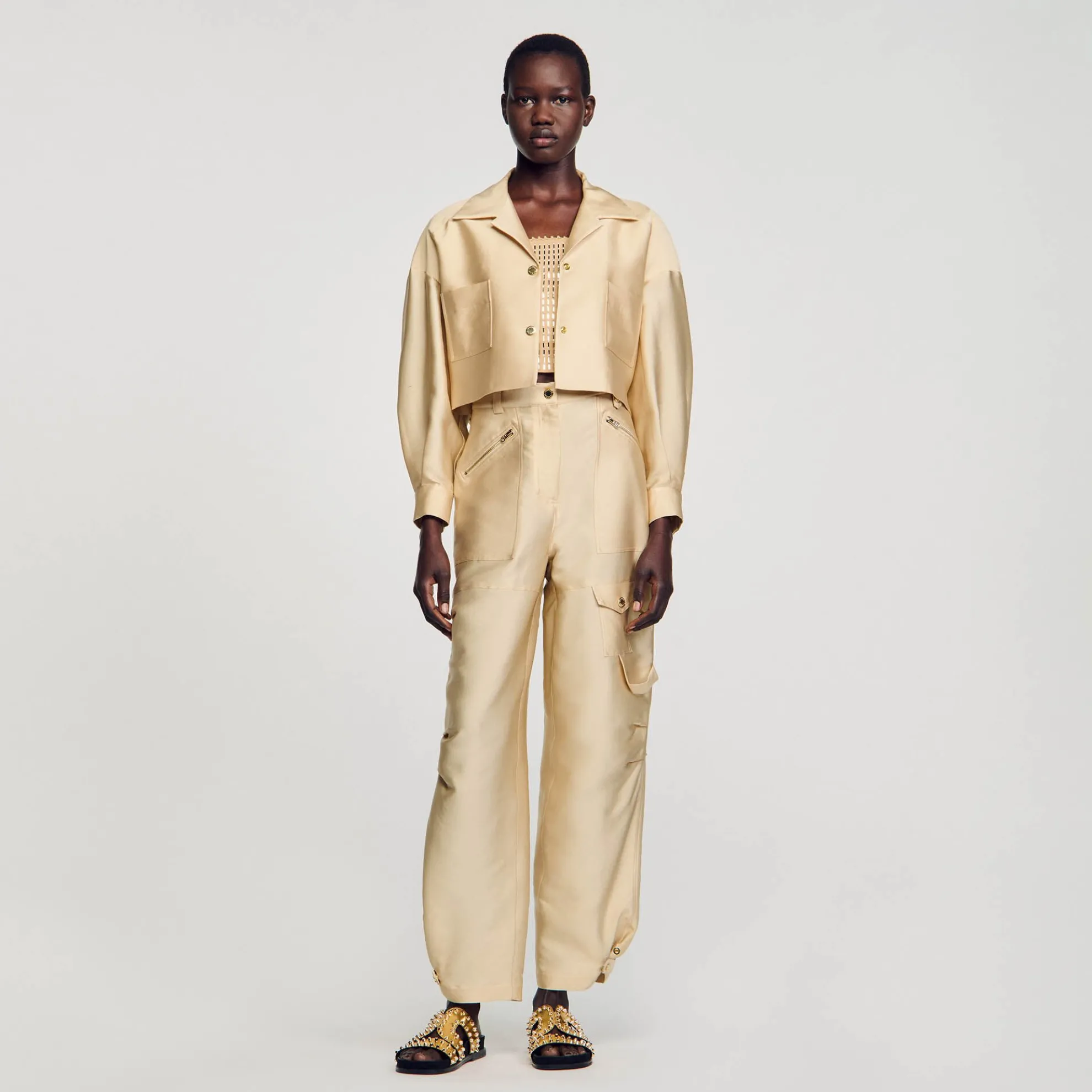 Korte Satijnachtige Overhemdblouse