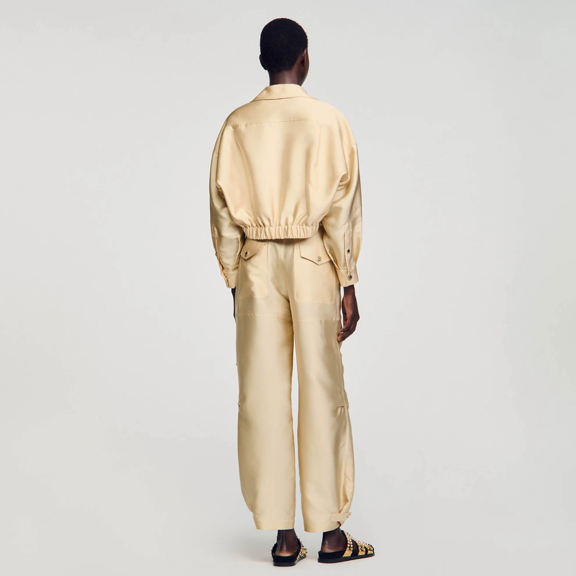 Korte Satijnachtige Overhemdblouse