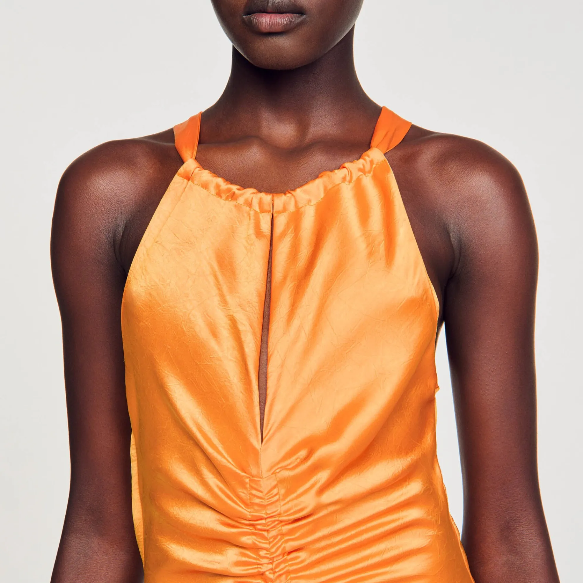 Lange Satijnen Jurk Geplooid