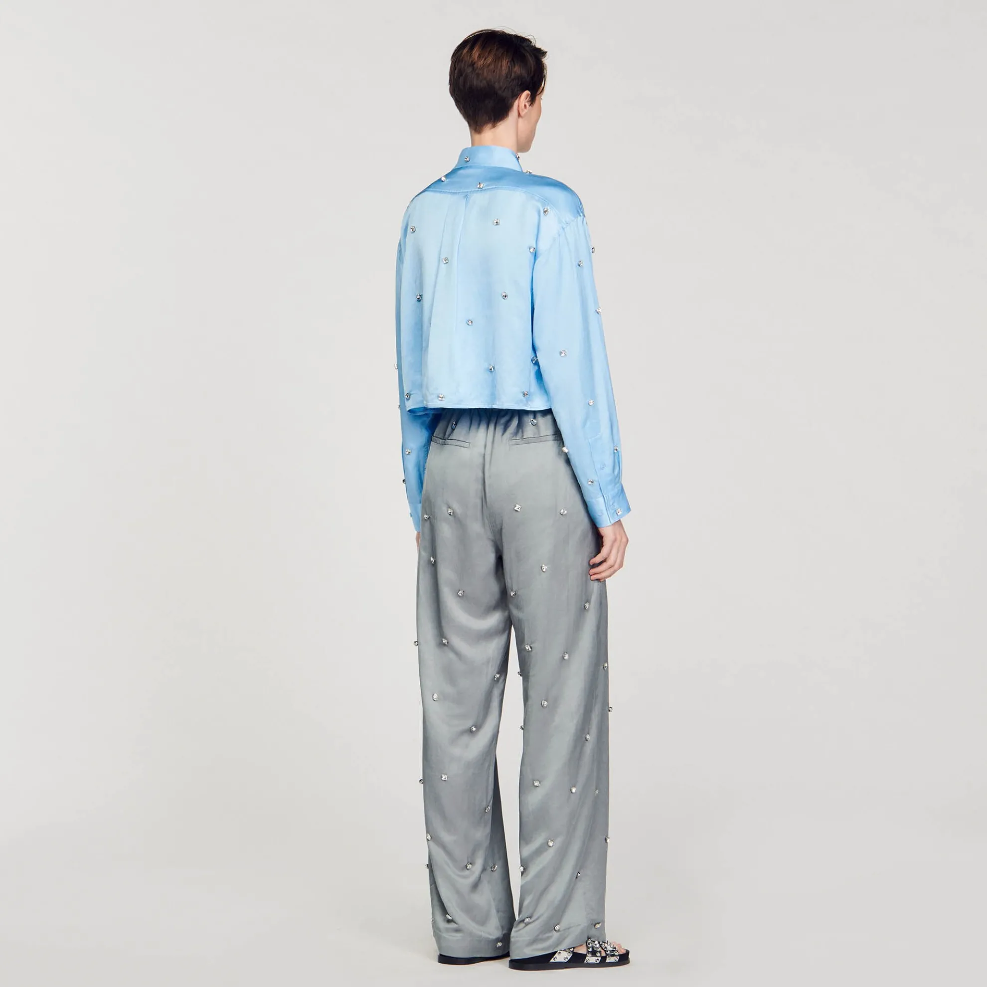 Satijnachtige Overhemdblouse Met Stras