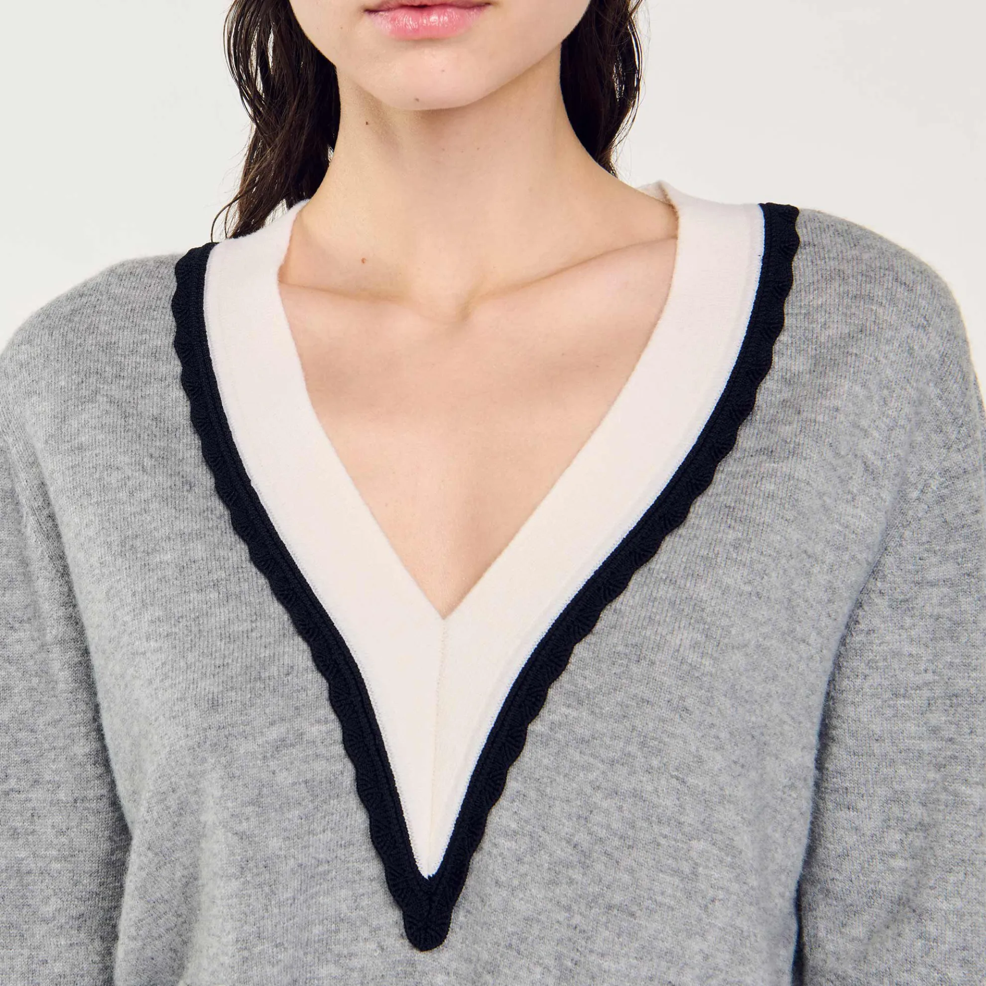 Trui Met Contrasterende Diepe V-hals